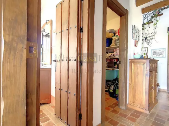 4-bedroom Villa In Canillas De Albaida, Spain (331 M²)