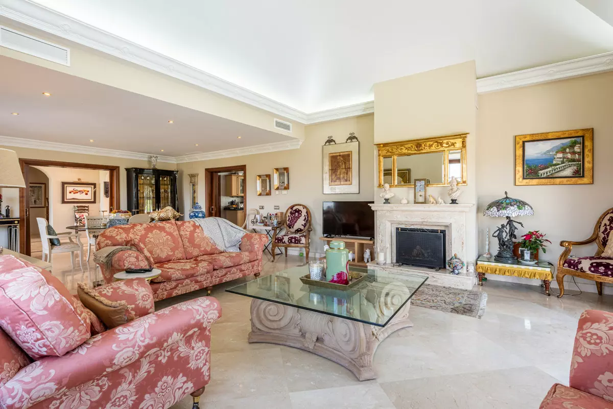 4-bedroom Villa In Mijas, Spain (463 M²)