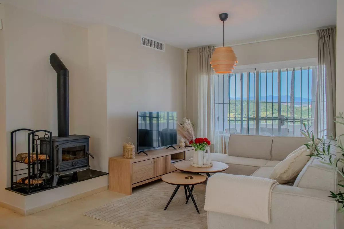 2-bedroom Apartment In Estepona, Spain (118 M²)