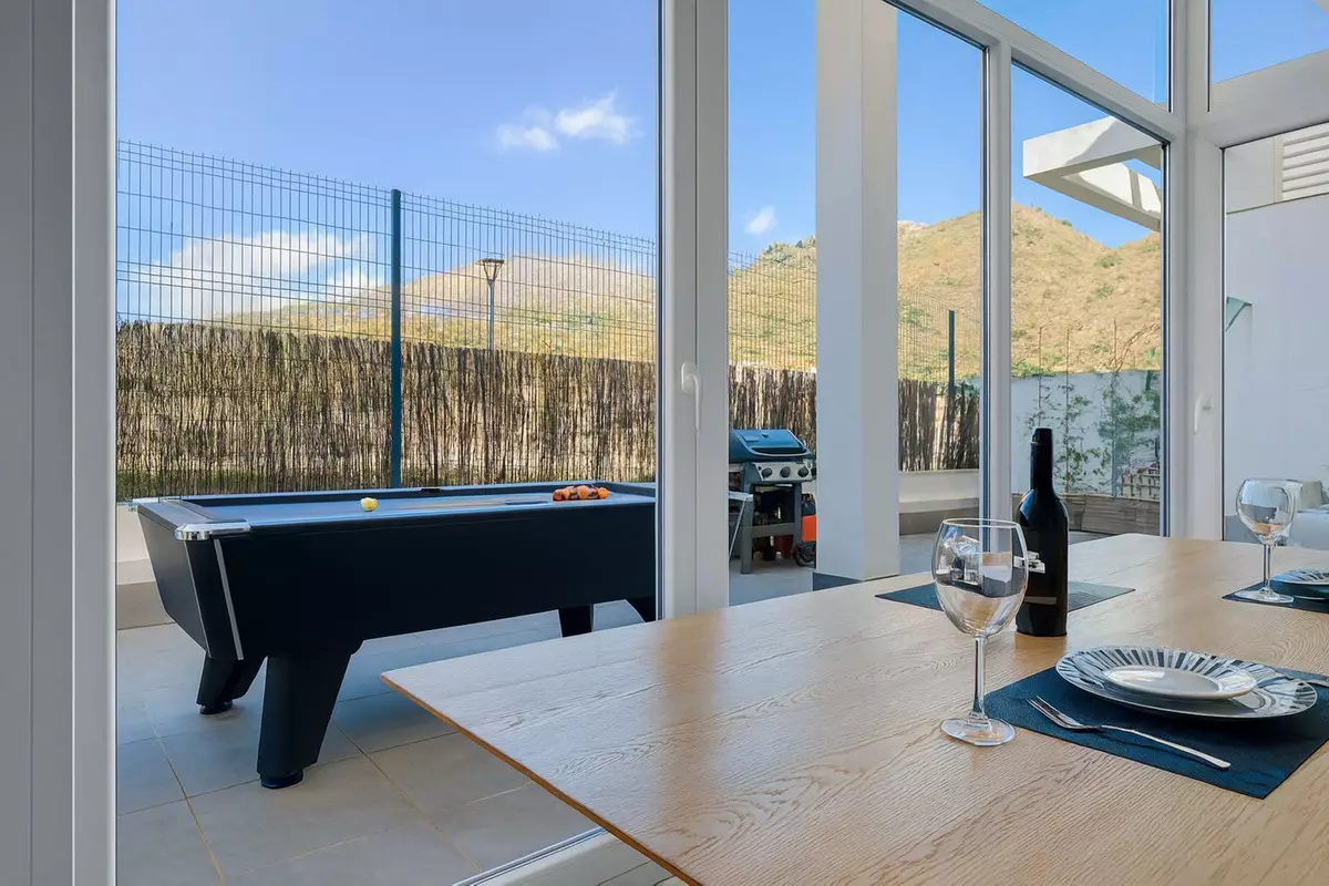 3-bedroom Apartment In Benahavis, Spain (180 M²)