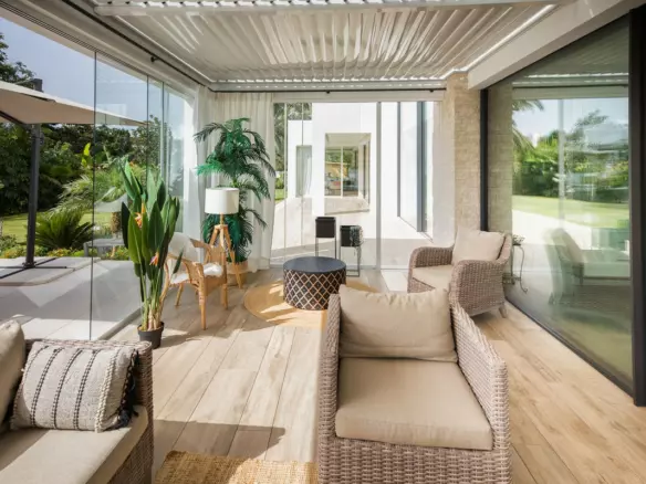7-bedroom Villa In Estepona, Spain (1.373 M²)
