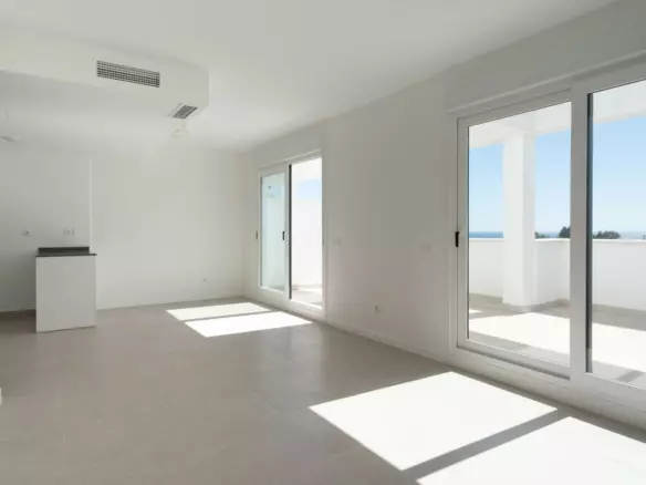 2-bedroom Apartment In Estepona, Spain (95 M²)
