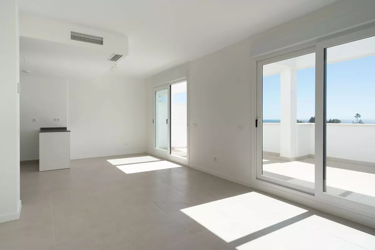 2-bedroom Apartment In Estepona, Spain (95 M²)