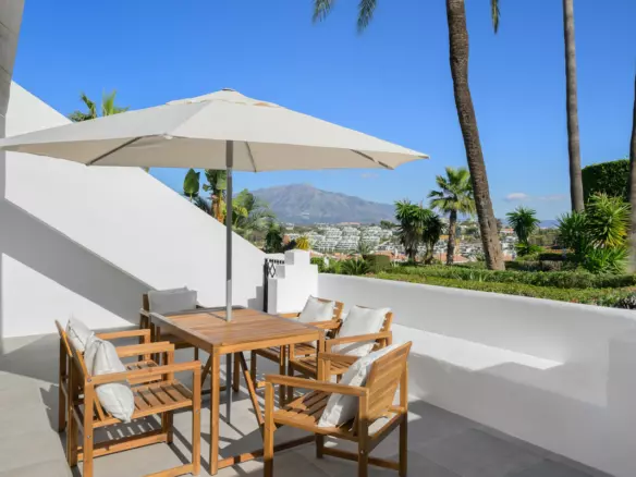 3-bedroom Apartment In Estepona, Spain (93 M²)