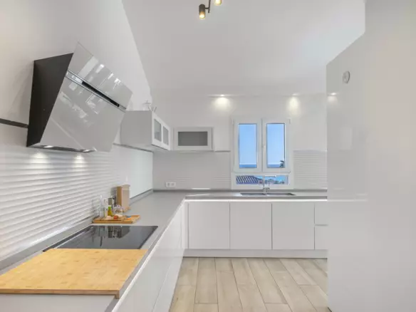 6-bedroom Villa In Manilva, Spain (501 M²)