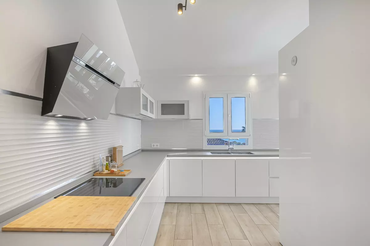 6-bedroom Villa In Manilva, Spain (501 M²)