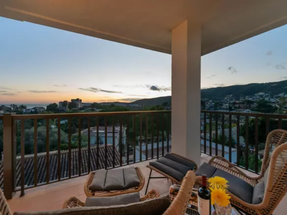 2-bedroom Apartment In Palma De Mallorca, Spain (102 M²)