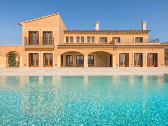5-bedroom Country House In Andratx, Spain (800 M²)