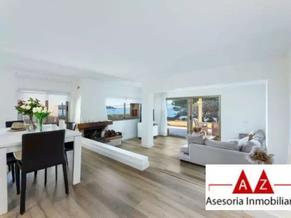 4-bedroom Apartment In Alcúdia, Spain (140 M²)