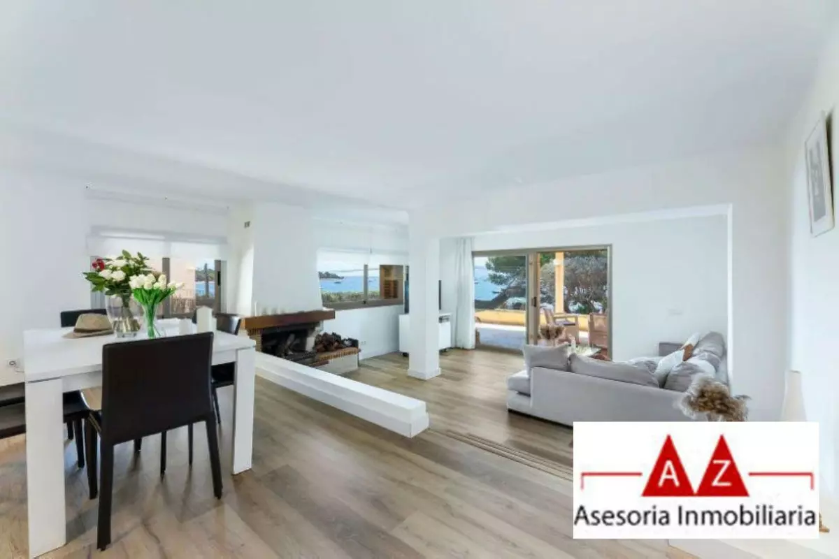 4-bedroom Apartment In Alcúdia, Spain (140 M²)