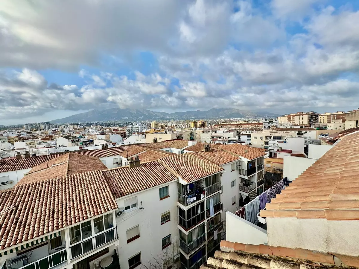 1-bedroom Apartment In Fuengirola, Spain (100 M²)