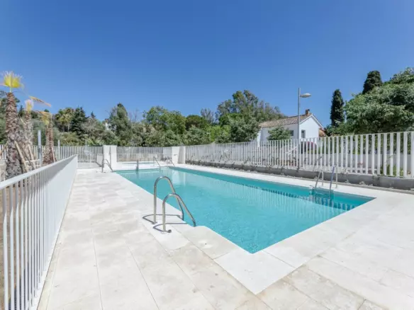 2-bedroom Apartment In Marbella, Spain (98 M²)