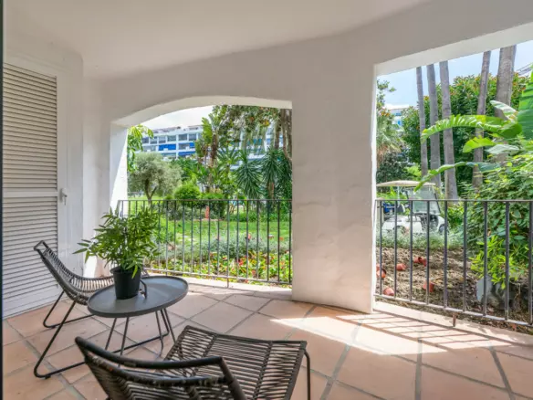 3-bedroom Apartment In Marbella, Spain (154 M²)