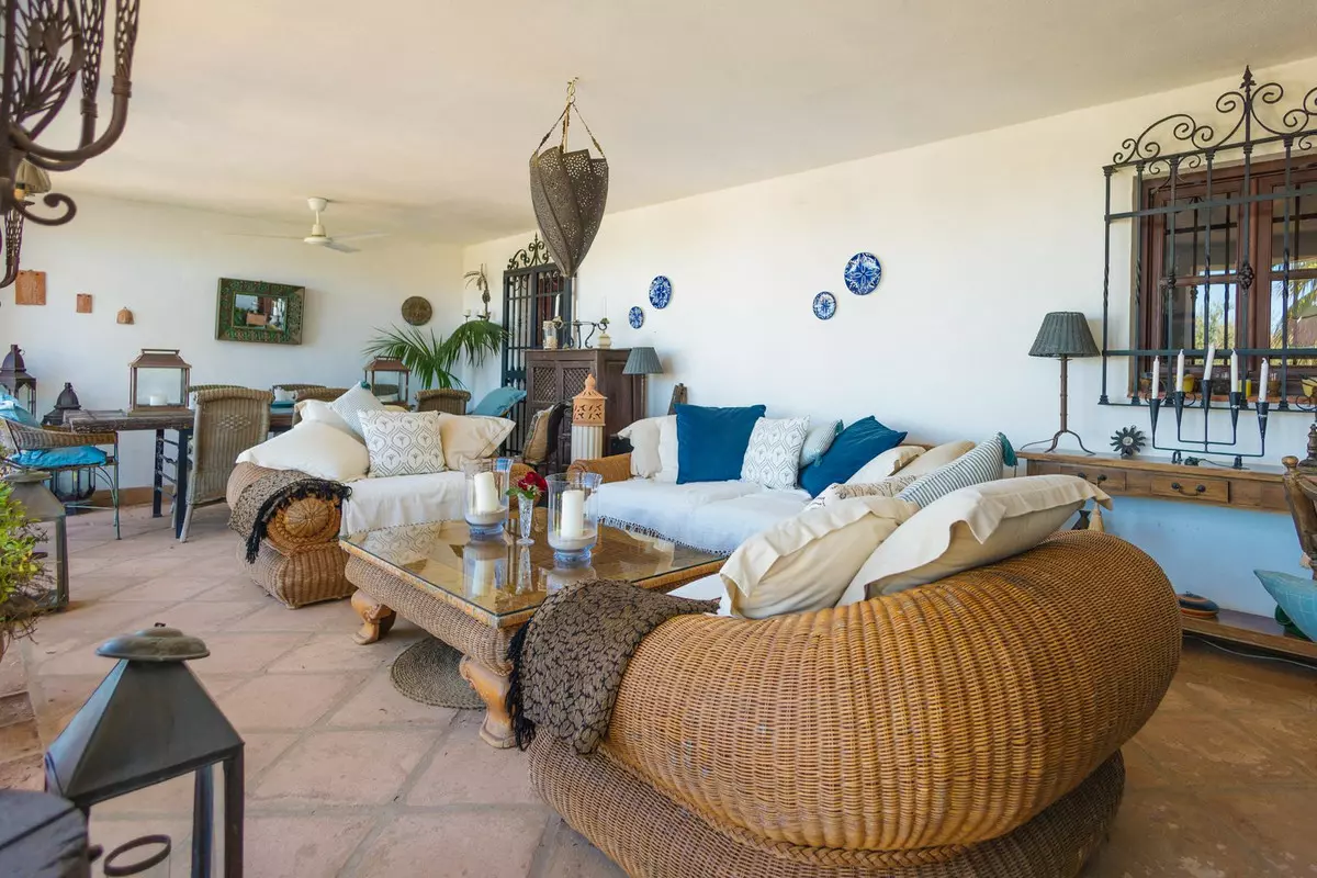 8-bedroom Country House In Villanueva Del Trabuco, Spain (569 M²)