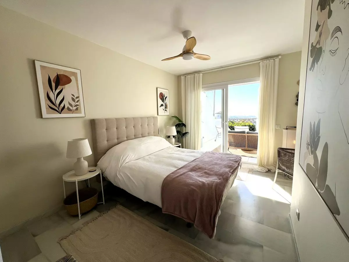 2-bedroom Apartment In Estepona, Spain (90 M²)