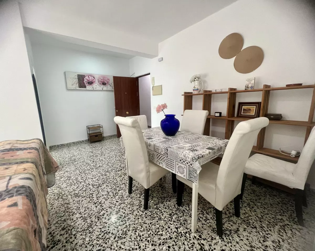 3-bedroom Apartment In Málaga, Spain (90 M²)