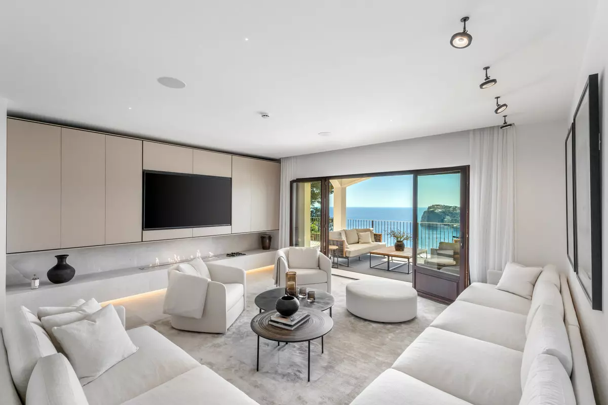 4-bedroom Villa In Andratx, Spain (416 M²)