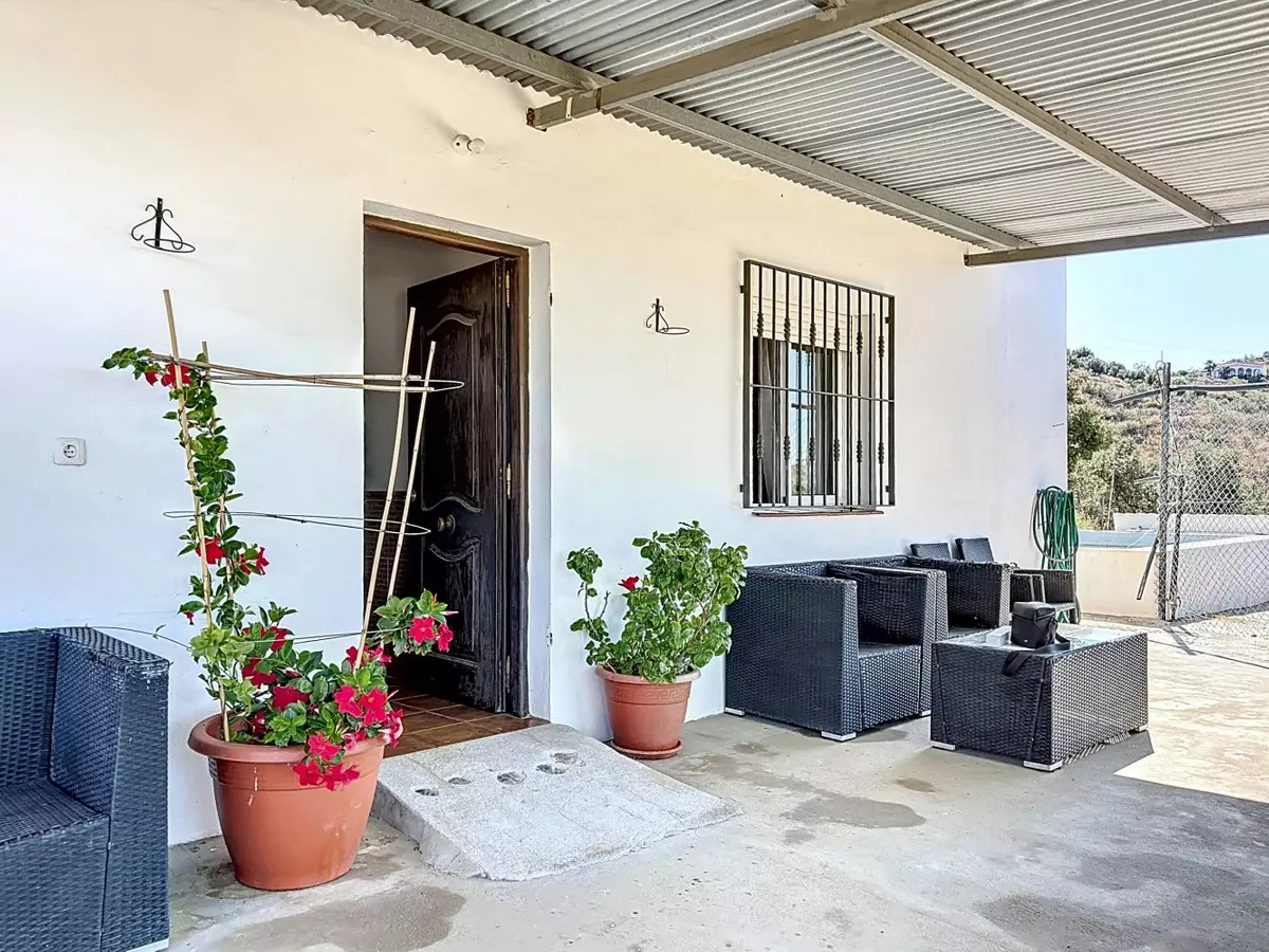 3-bedroom Country House In Vélez – Málaga, Spain (336 M²)