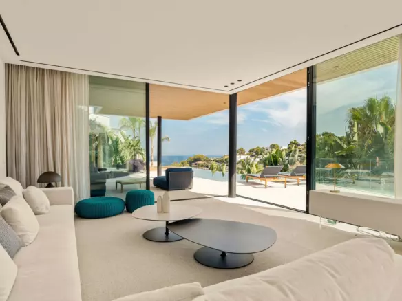 4-bedroom Villa In Calvià, Spain (584 M²)
