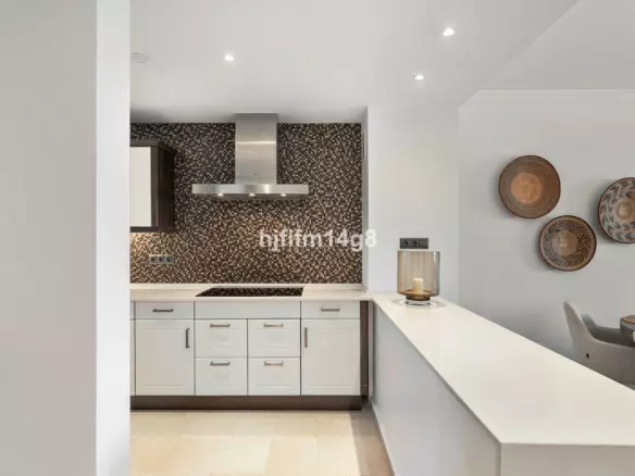2-bedroom Apartment In Marbella, Spain (139 M²)