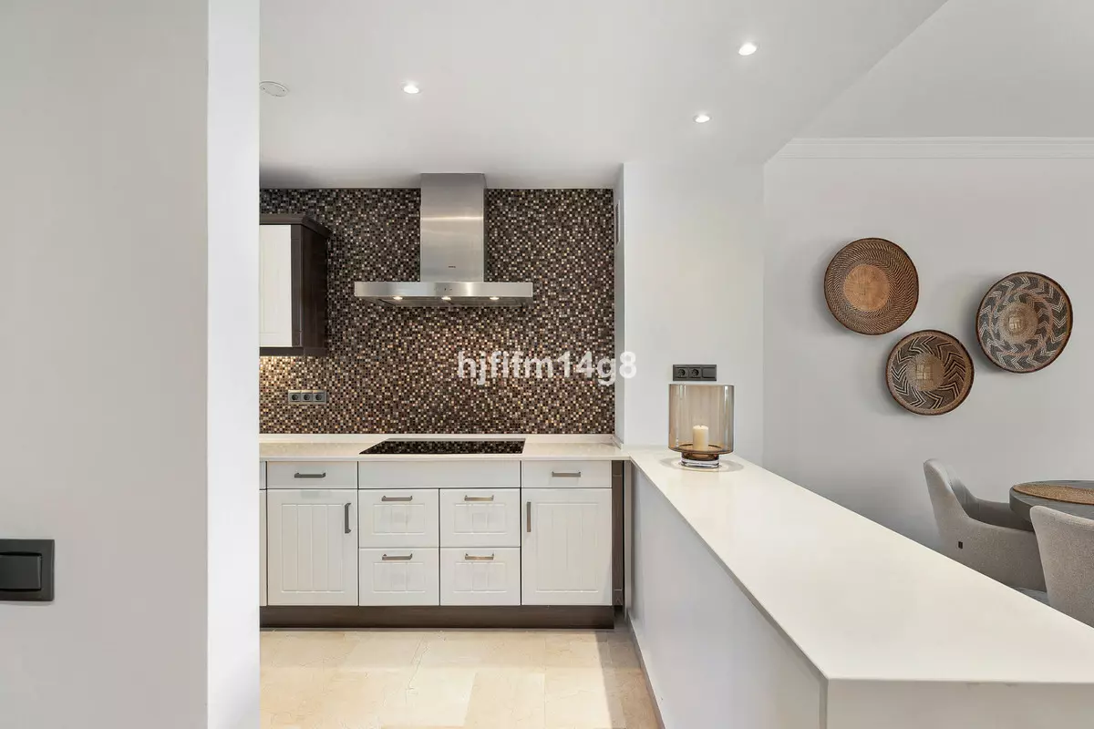 2-bedroom Apartment In Marbella, Spain (139 M²)