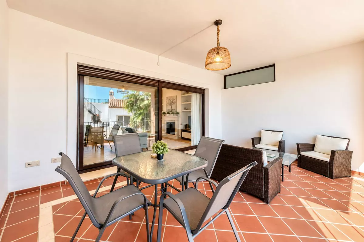 3-bedroom Town House In Estepona, Spain (195 M²)