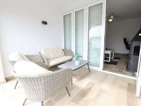 4-bedroom Apartment In Orihuela, Spain (100 M²)