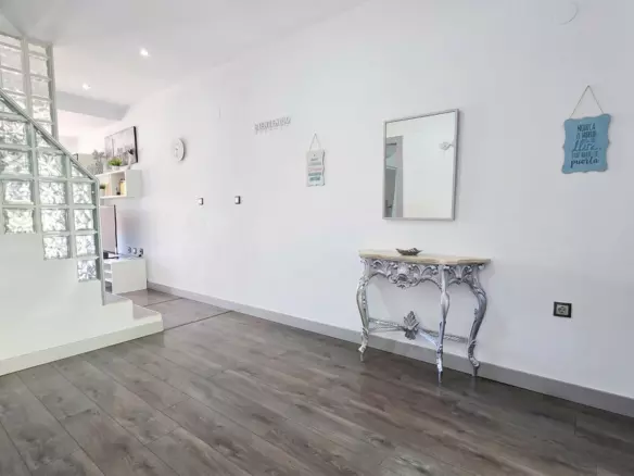 3-bedroom Apartment In Torremolinos, Spain (114 M²)