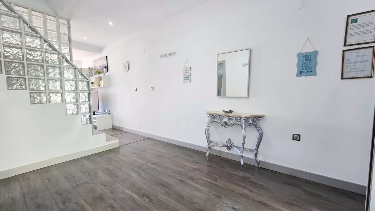 3-bedroom Apartment In Torremolinos, Spain (114 M²)