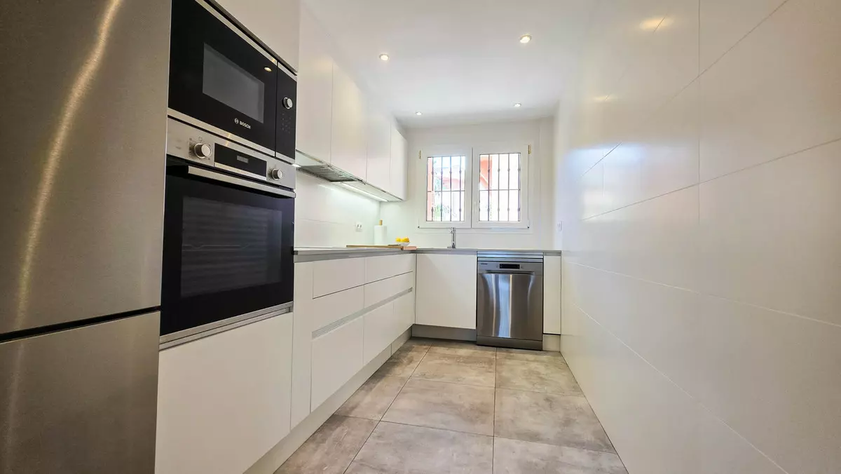 3-bedroom Town House In Manilva, Spain (127 M²)
