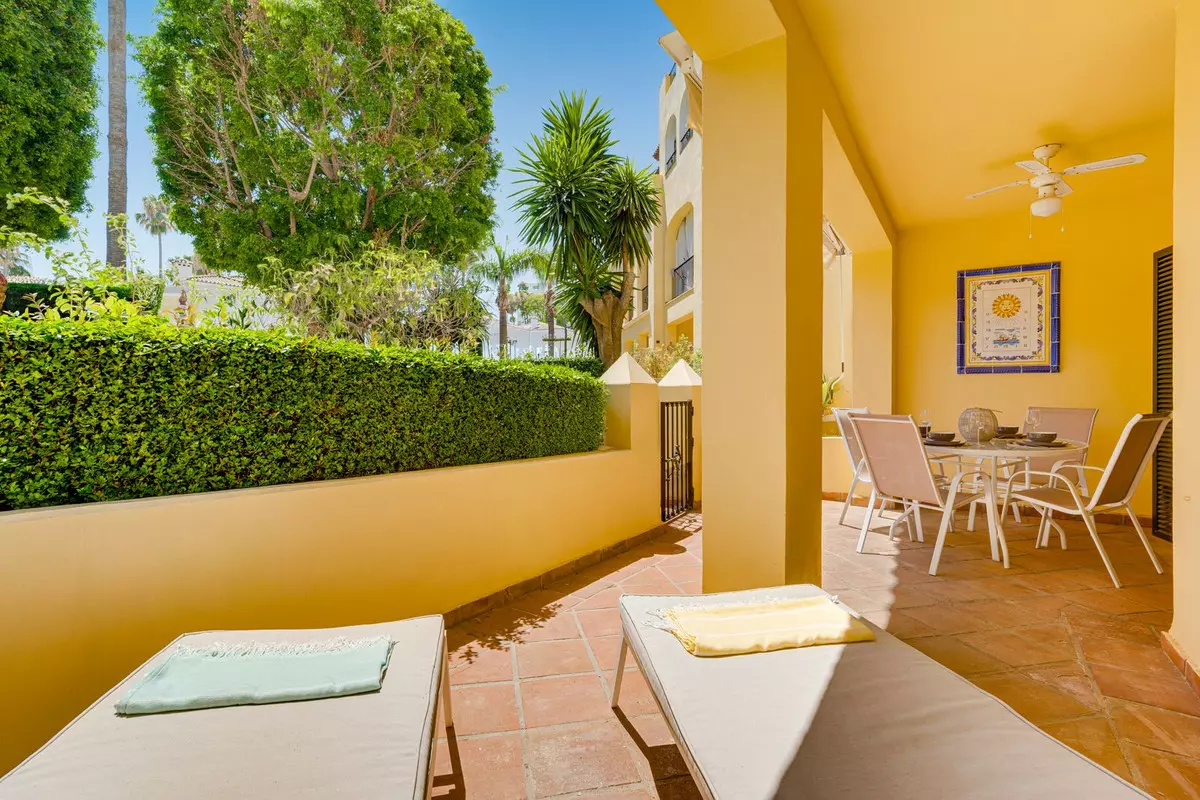 2-bedroom Apartment In Marbella, Spain (85 M²)