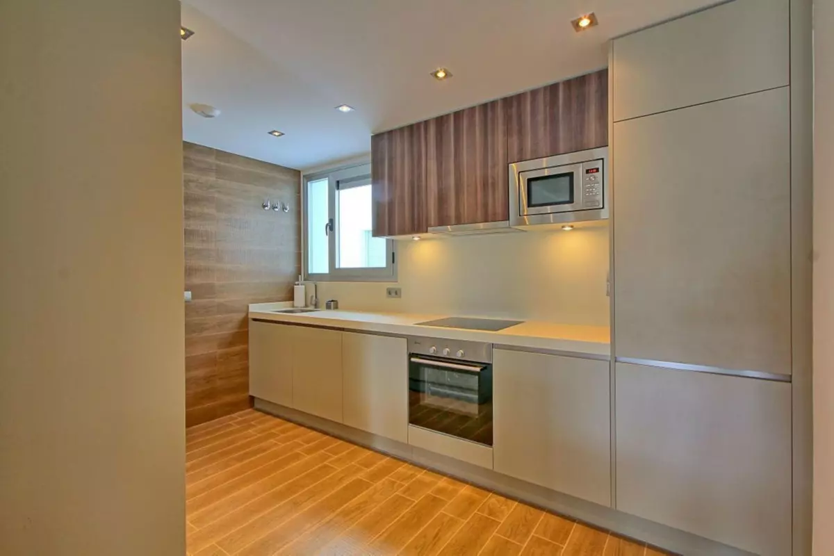 3-bedroom Apartment In Marbella, Spain (99 M²)
