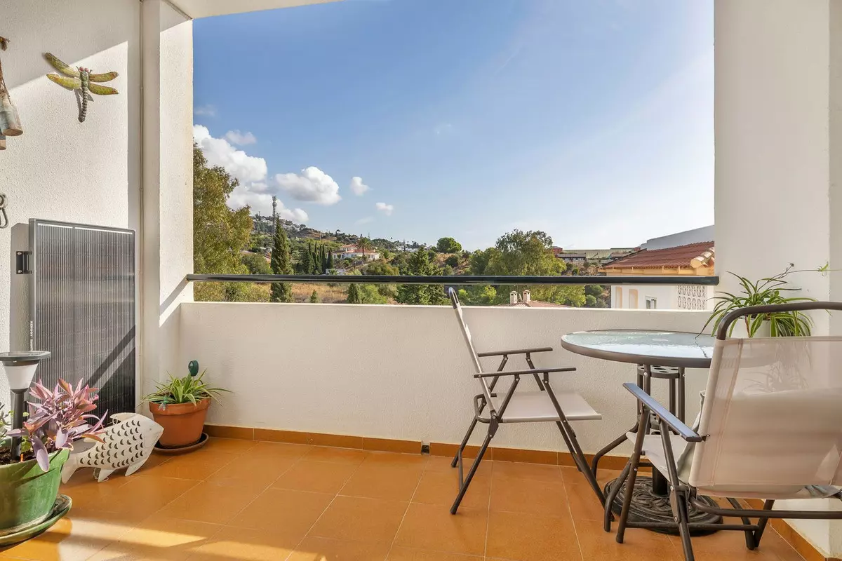 3-bedroom Apartment In Benalmádena, Spain (96 M²)