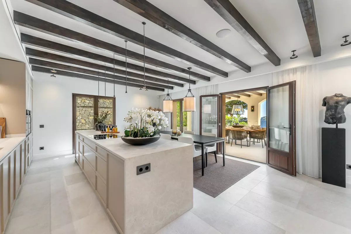 4-bedroom Villa In Andratx, Spain (416 M²)