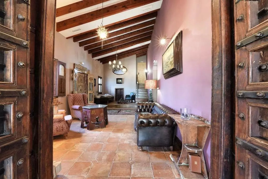 4-bedroom Country House In Orihuela, Spain (350 M²)