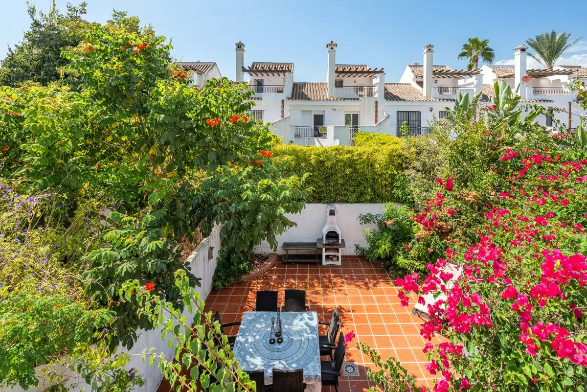4-bedroom Town House In Marbella, Spain (178 M²)