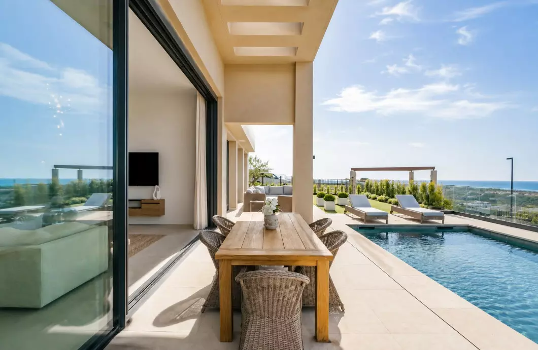 3-bedroom Villa In Benahavis, Spain (211 M²)