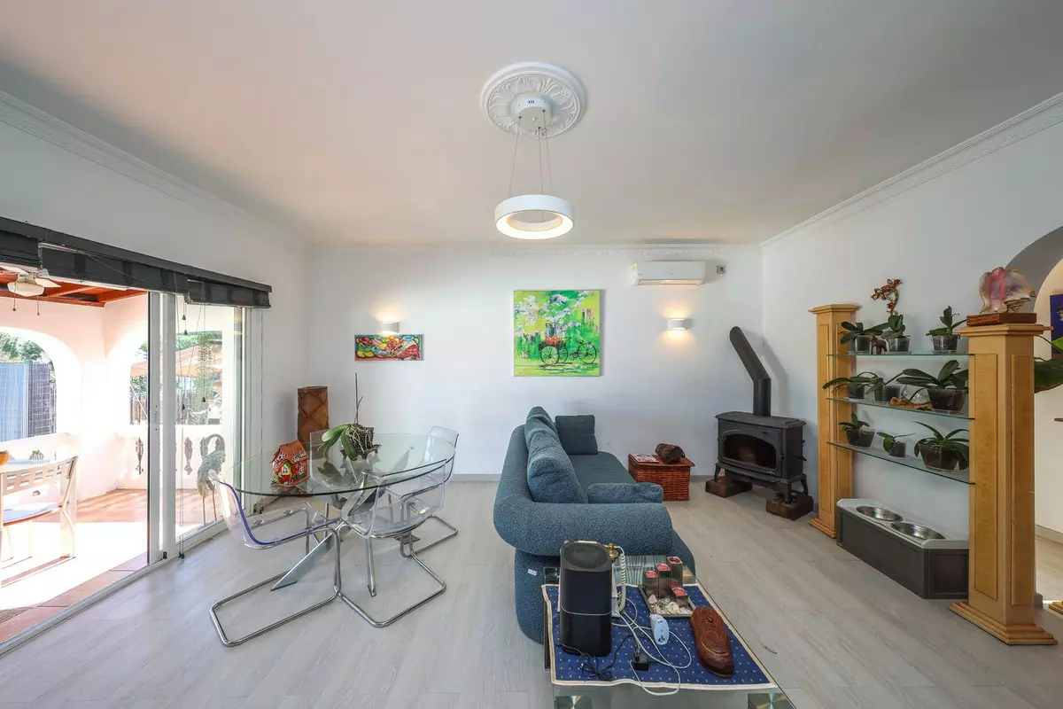 3-bedroom Villa In Coín, Spain (145 M²)