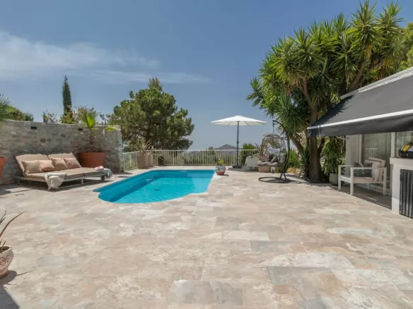 2-bedroom Villa In Cómpeta, Spain (95 M²)