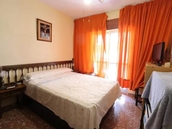 3-bedroom Apartment In Torrevieja, Spain (85 M²)