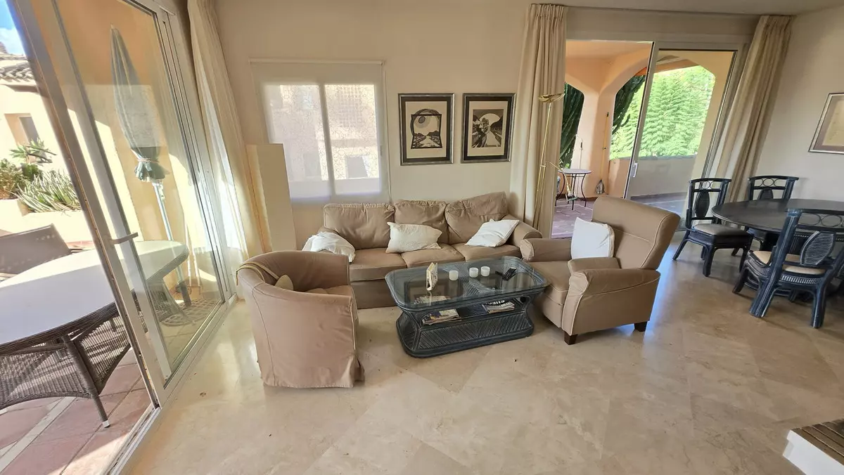 2-bedroom Apartment In Marbella, Spain (173 M²)