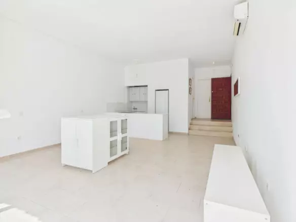 1-bedroom Apartment In Estepona, Spain (53 M²)