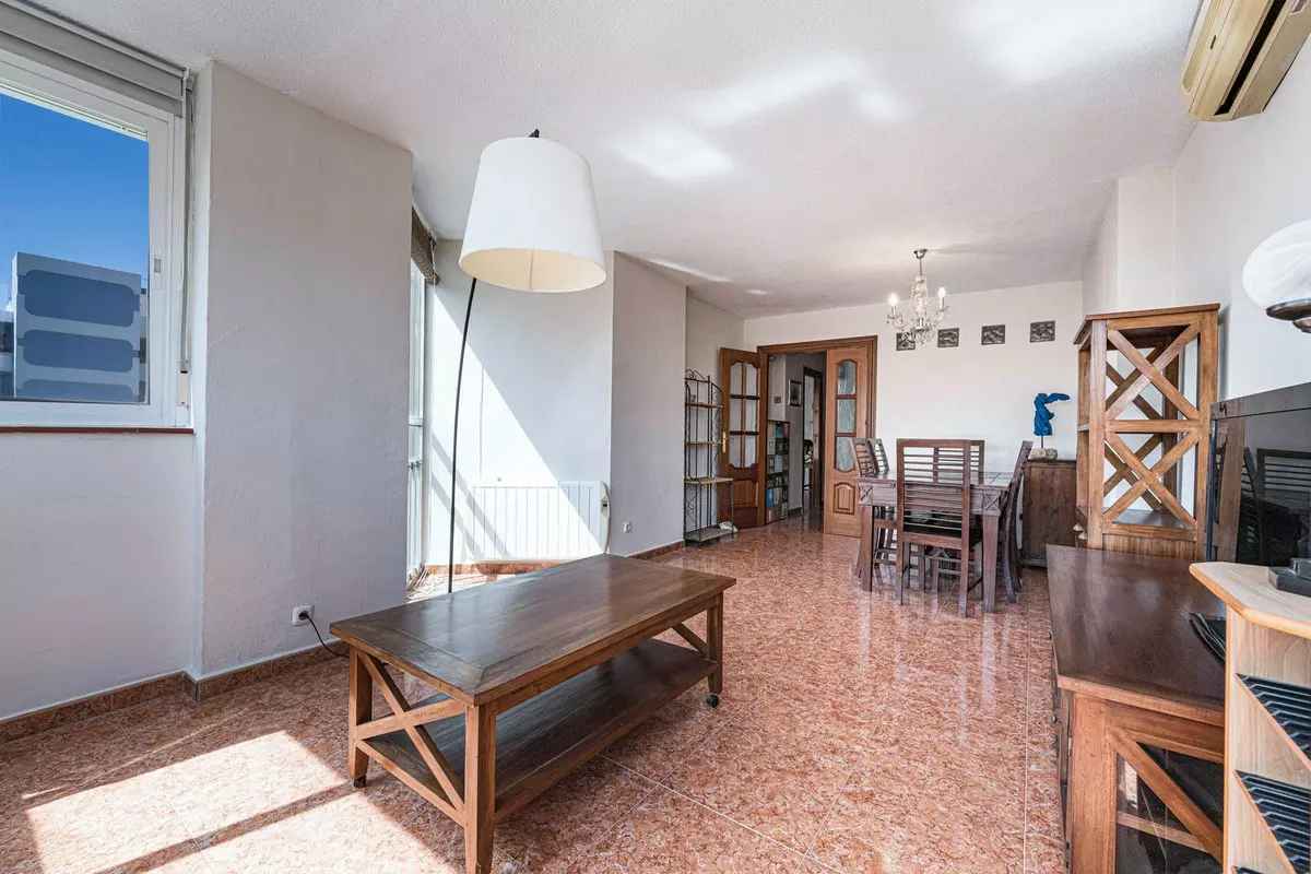 3-bedroom Apartment In Fuengirola, Spain (98 M²)