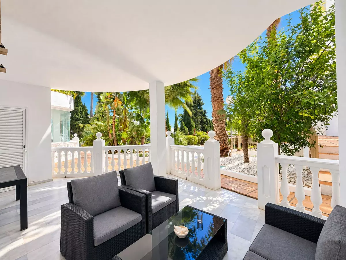 2-bedroom Apartment In Estepona, Spain (89 M²)
