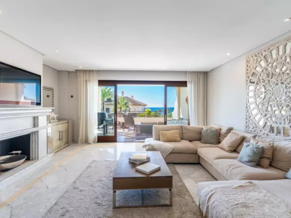 3-bedroom Apartment In Marbella, Spain (226 M²)