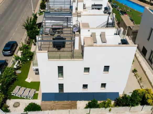 3-bedroom Apartment In Orihuela, Spain (78 M²)