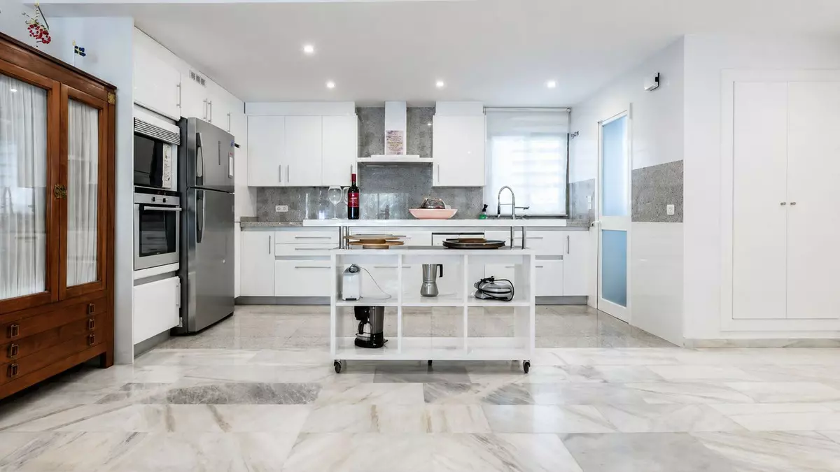 4-bedroom Apartment In Marbella, Spain (116 M²)