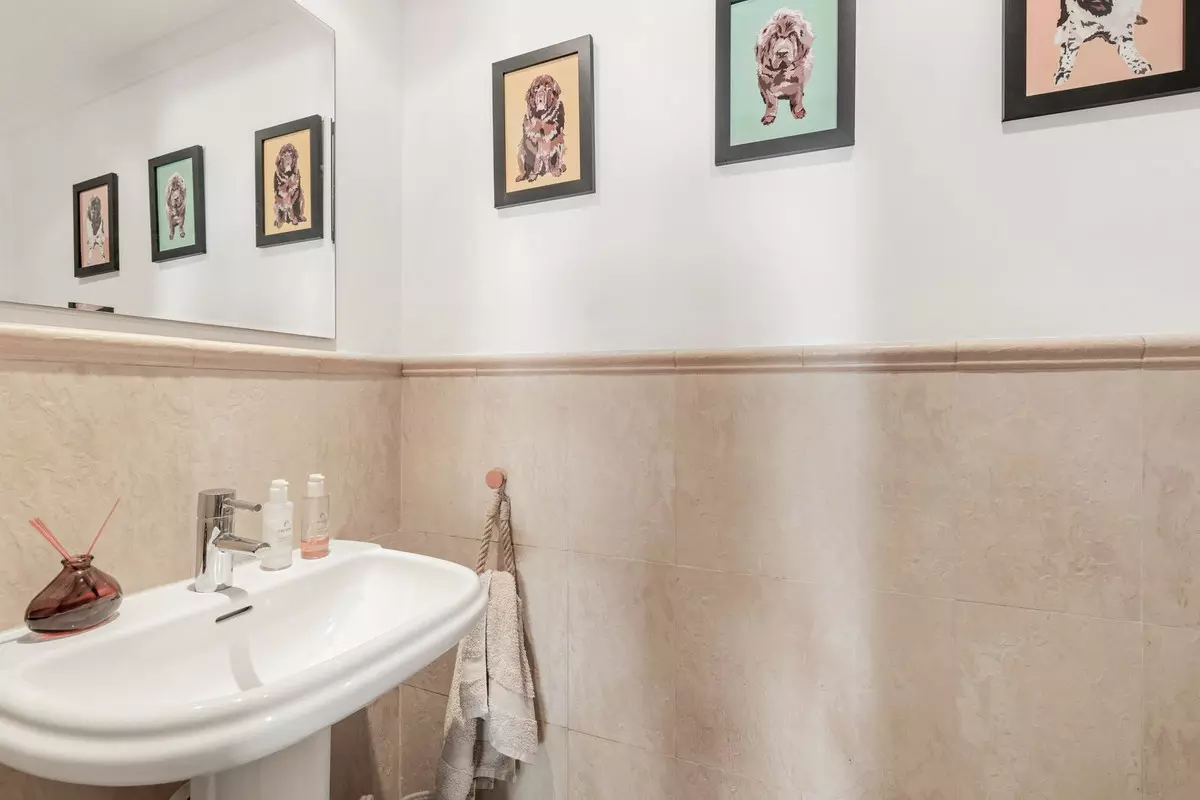 4-bedroom Villa In Estepona, Spain (341 M²)