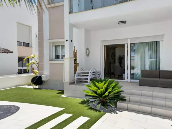 2-bedroom Apartment In Rojales, Spain (82 M²)