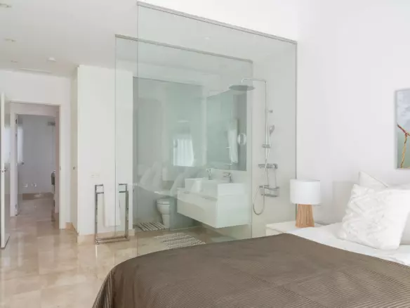 3-bedroom Apartment In Estepona, Spain (112 M²)